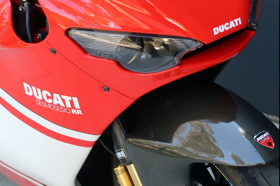 ducati desmosedici